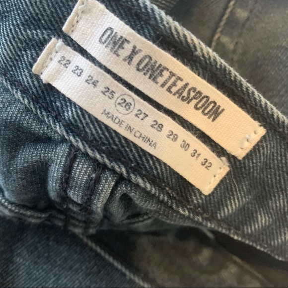 One Teaspoon Low Rise Boyfriend Ripped Jeans - Picture 3 of 3